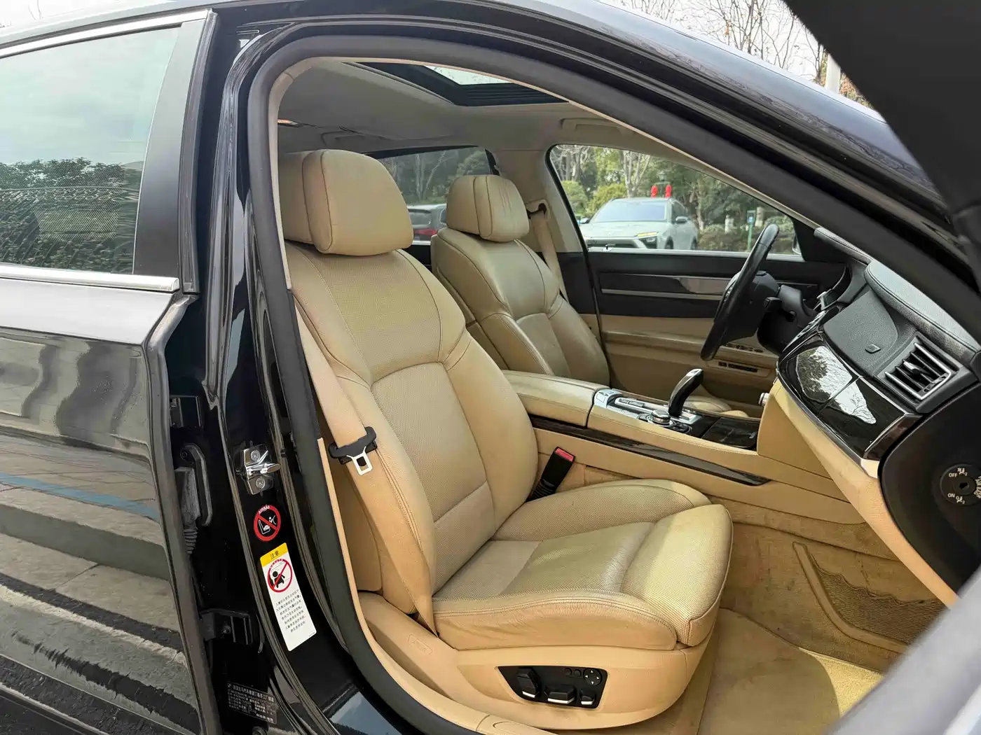 BMW 7 Series 2009 740Li Luxury фото 17