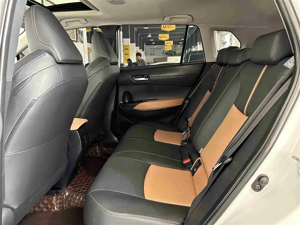 Toyota Frontlander 2023 2.0L CVT Sport Edition фото 5