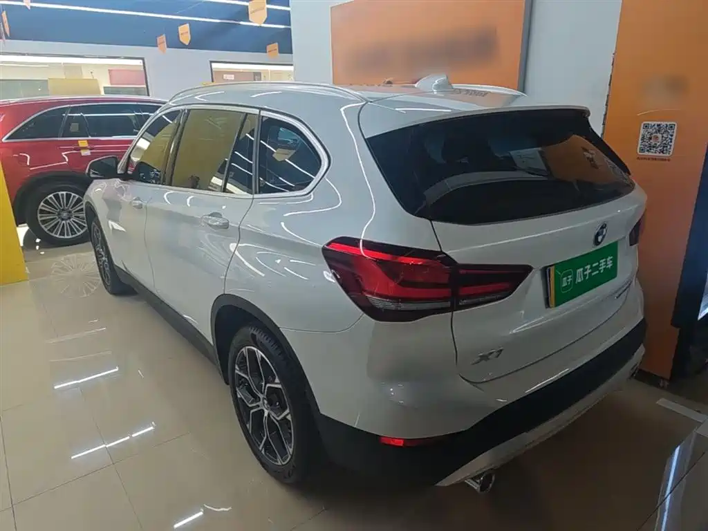 BMW X1 2022 sDrive25Li Leading фото 5