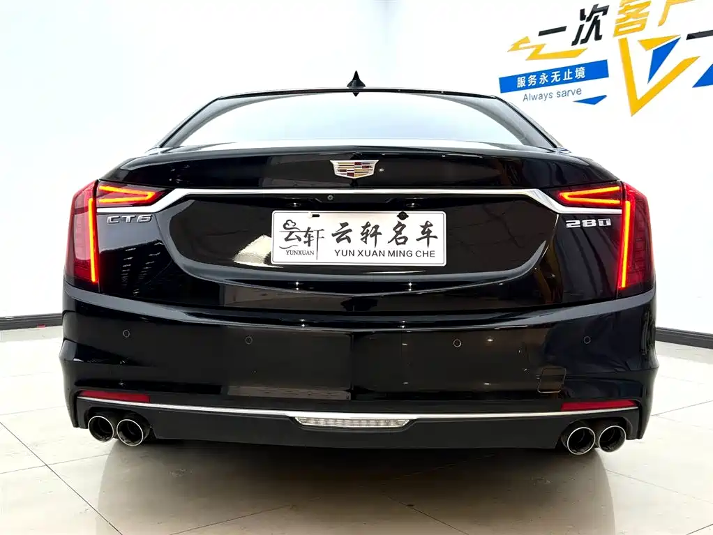 CADILLAC CT6