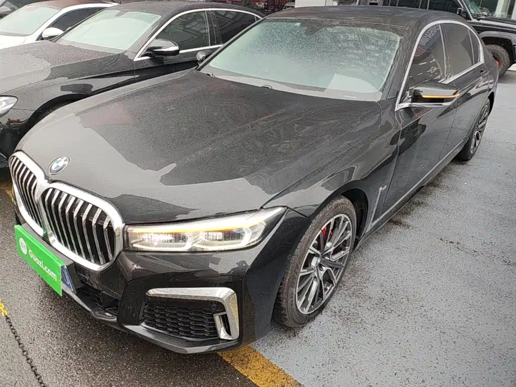 BMW 7 Series 2016 740Li Leading Edition фото 2