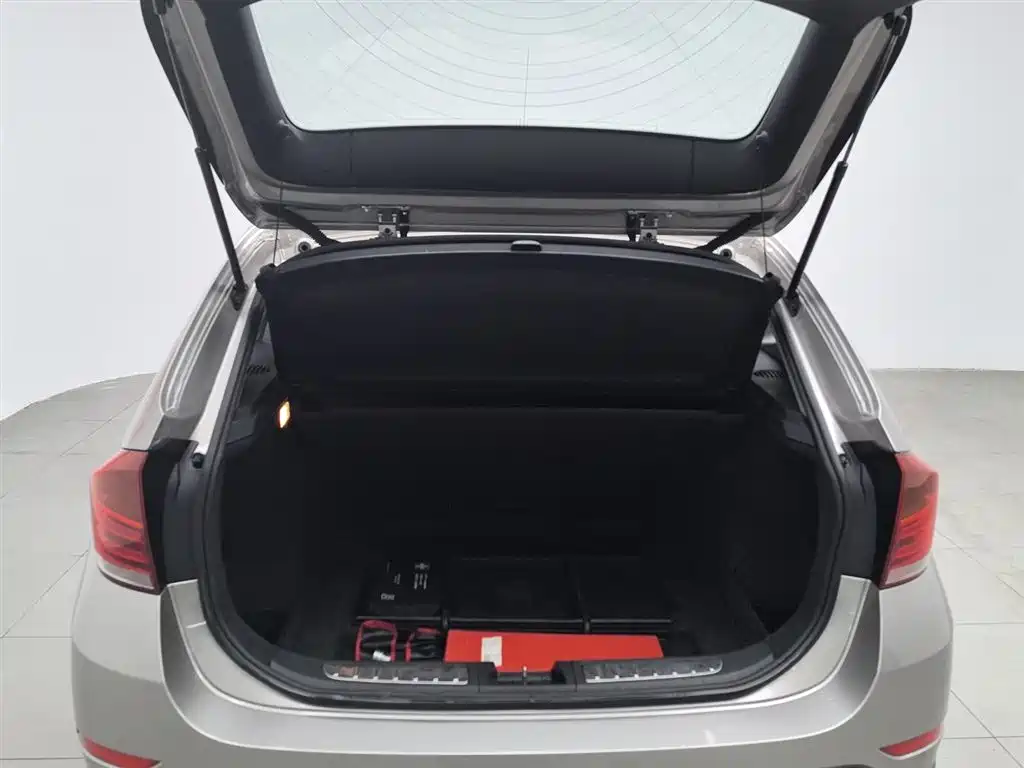 BMW X1 2015 Model sDrive18i Leading Advanced Edition фото 16