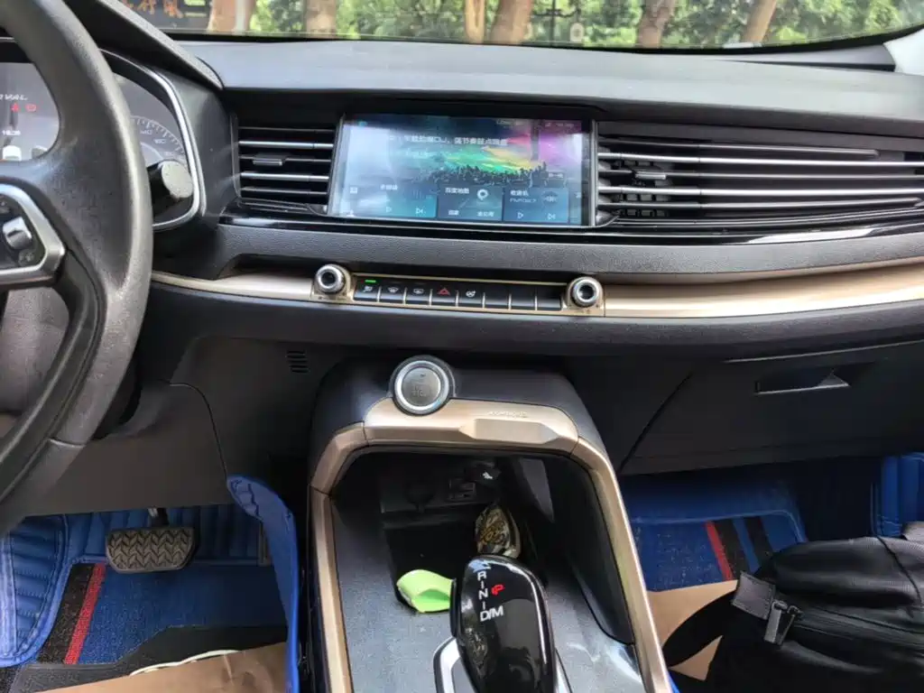 Фото 13 - Haval H6
