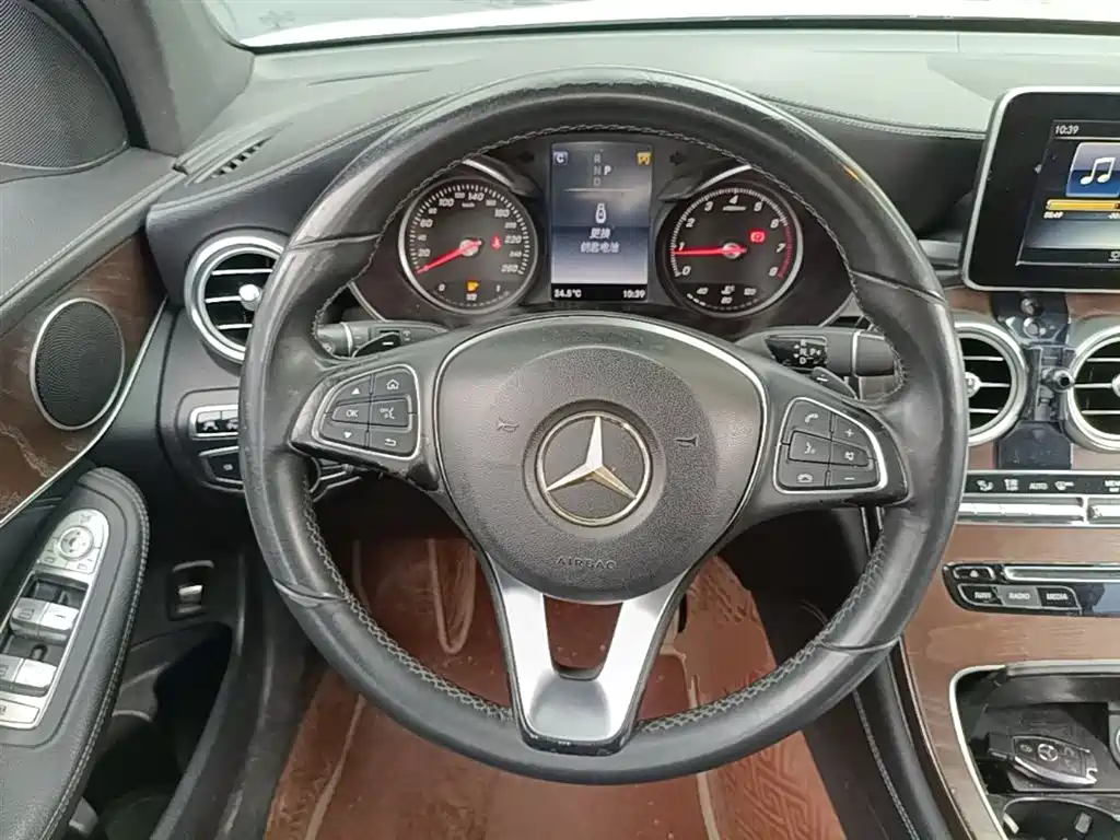 Mercedes-Benz GLC 2016 GLC 300 4MATIC Dynamic фото 17