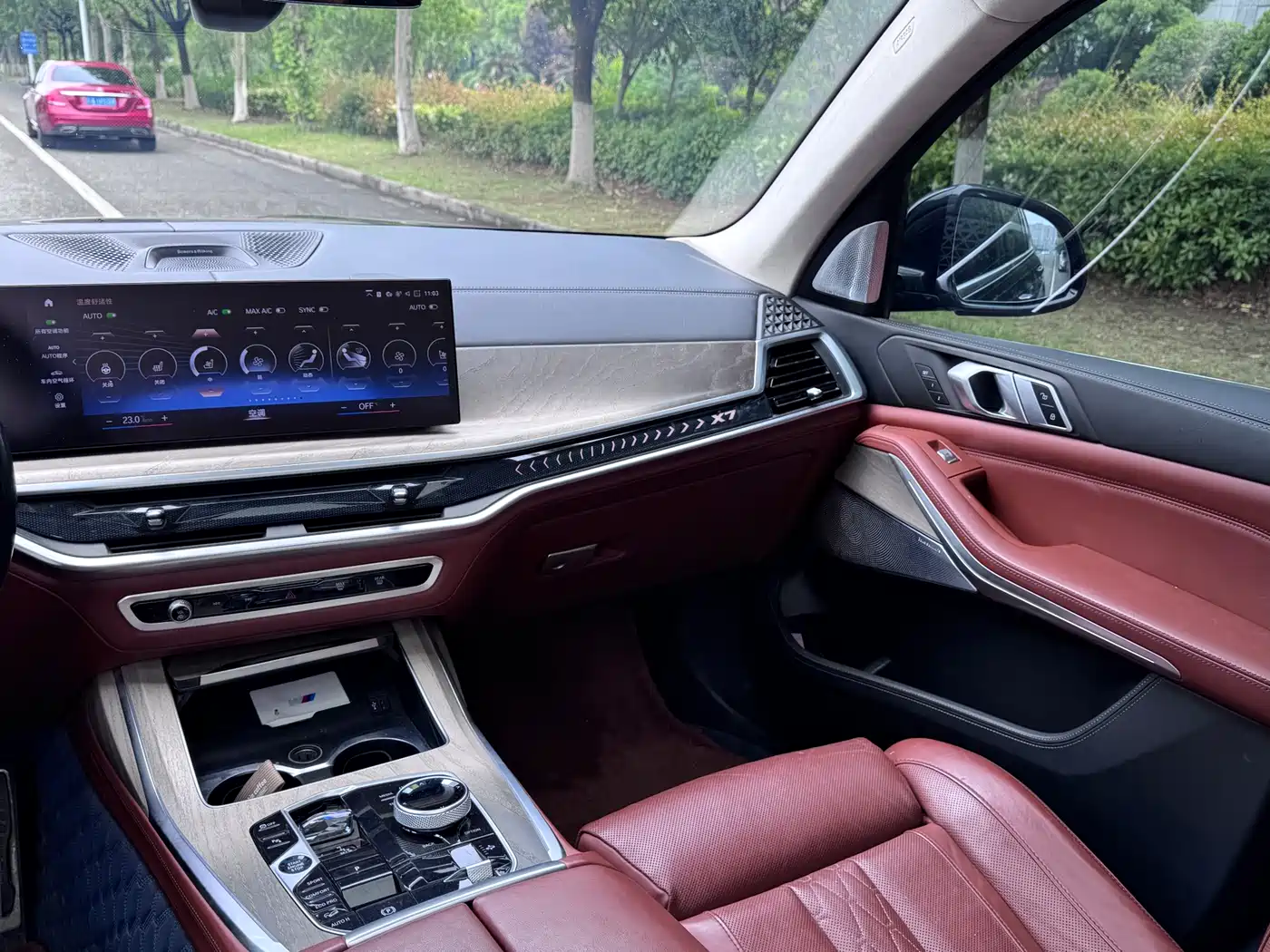 BMW X7 2023 xDrive40i Executive M Sport Package фото 20