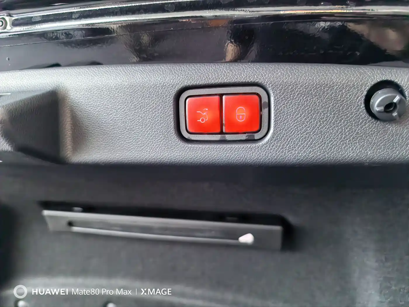 Mercedes-Benz E-Class 2024 Model E 300 L Luxury фото 17