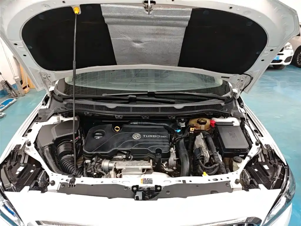 Buick Verano 2015 Sedan 20T Dual-clutch Leading фото 20