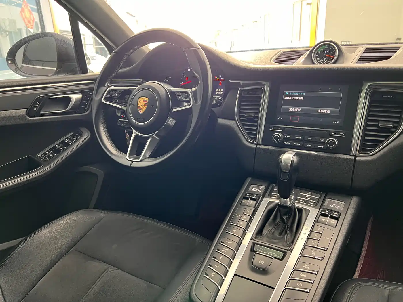 Porsche Macan 2017 Macan 2.0T фото 27