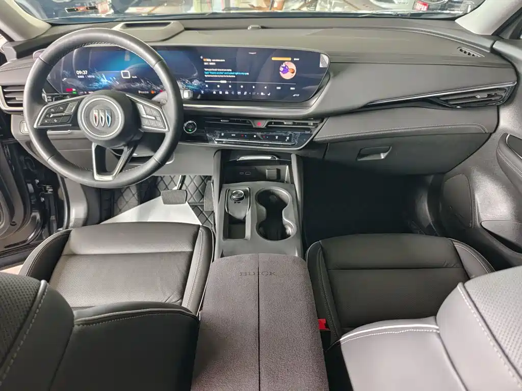 Buick Envision Plus 2025 2025 Enclave Plus 28T 2WD Platinum Edition
