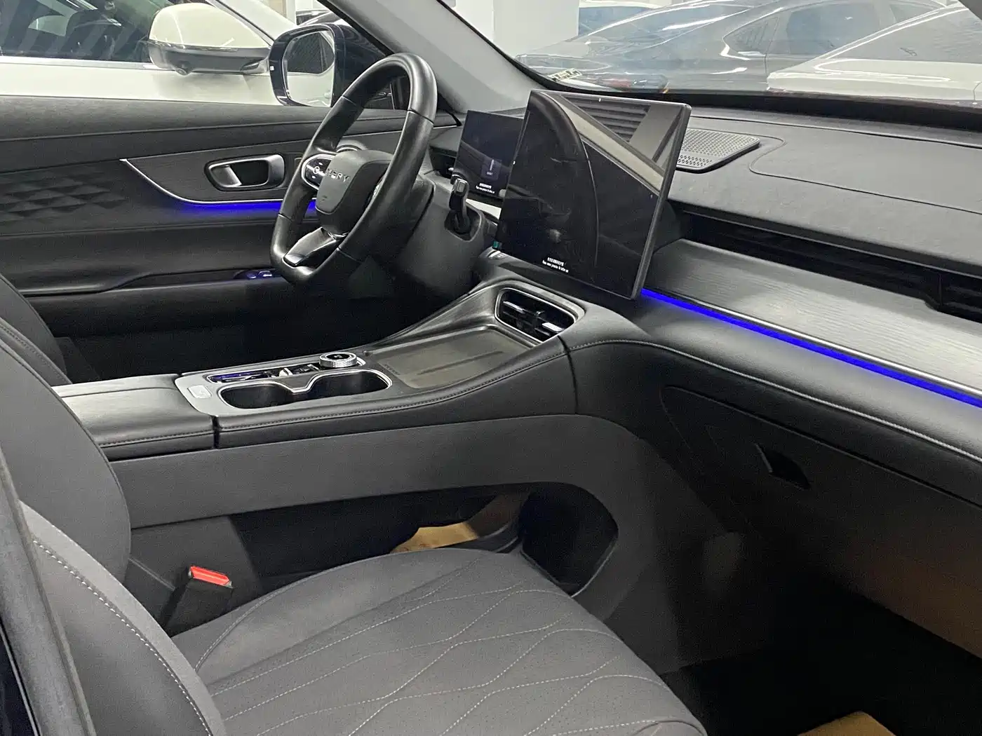 Chery Tiggo 8 PLUS 2025 2025 290TGDI DCT Luxury 5-seater