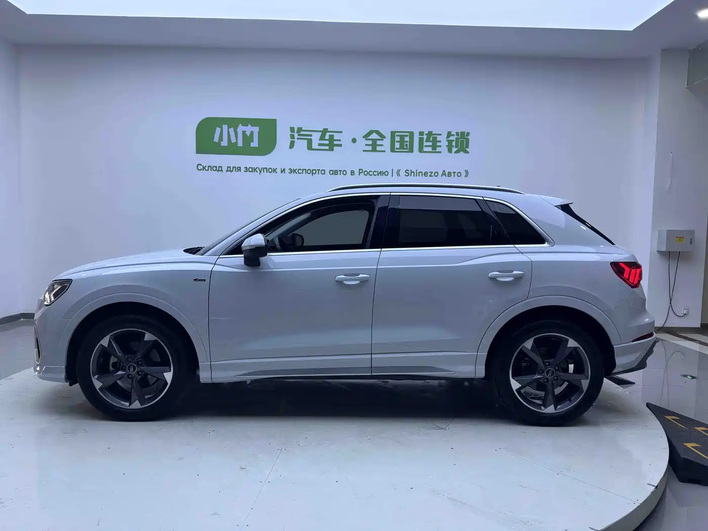 Audi Q3 2021 35 TFSI Progressive Sport фото 4