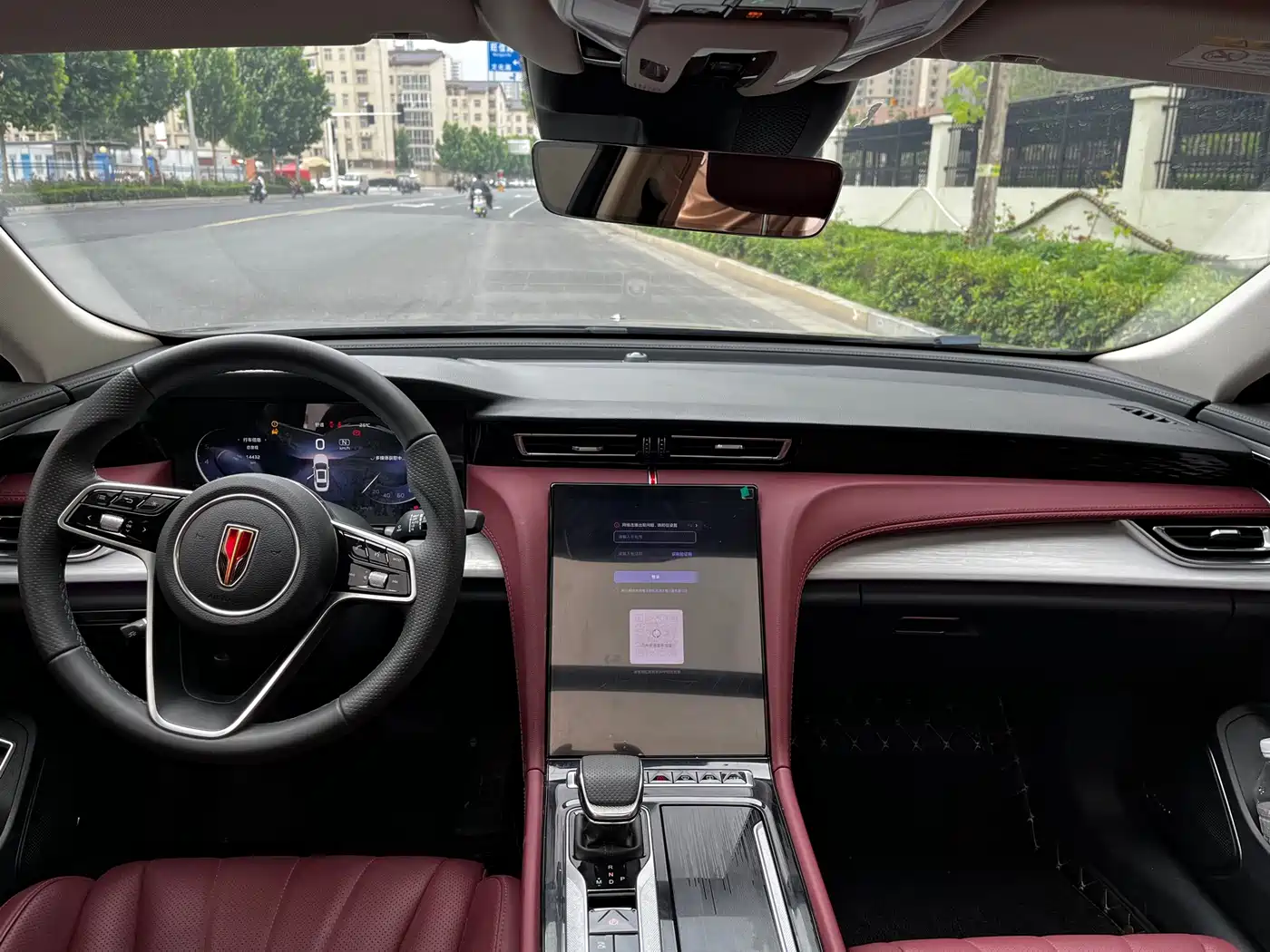 Hongqi H5 2024 2.0T Automatic Smart Connect Flag Smooth Edition фото 6