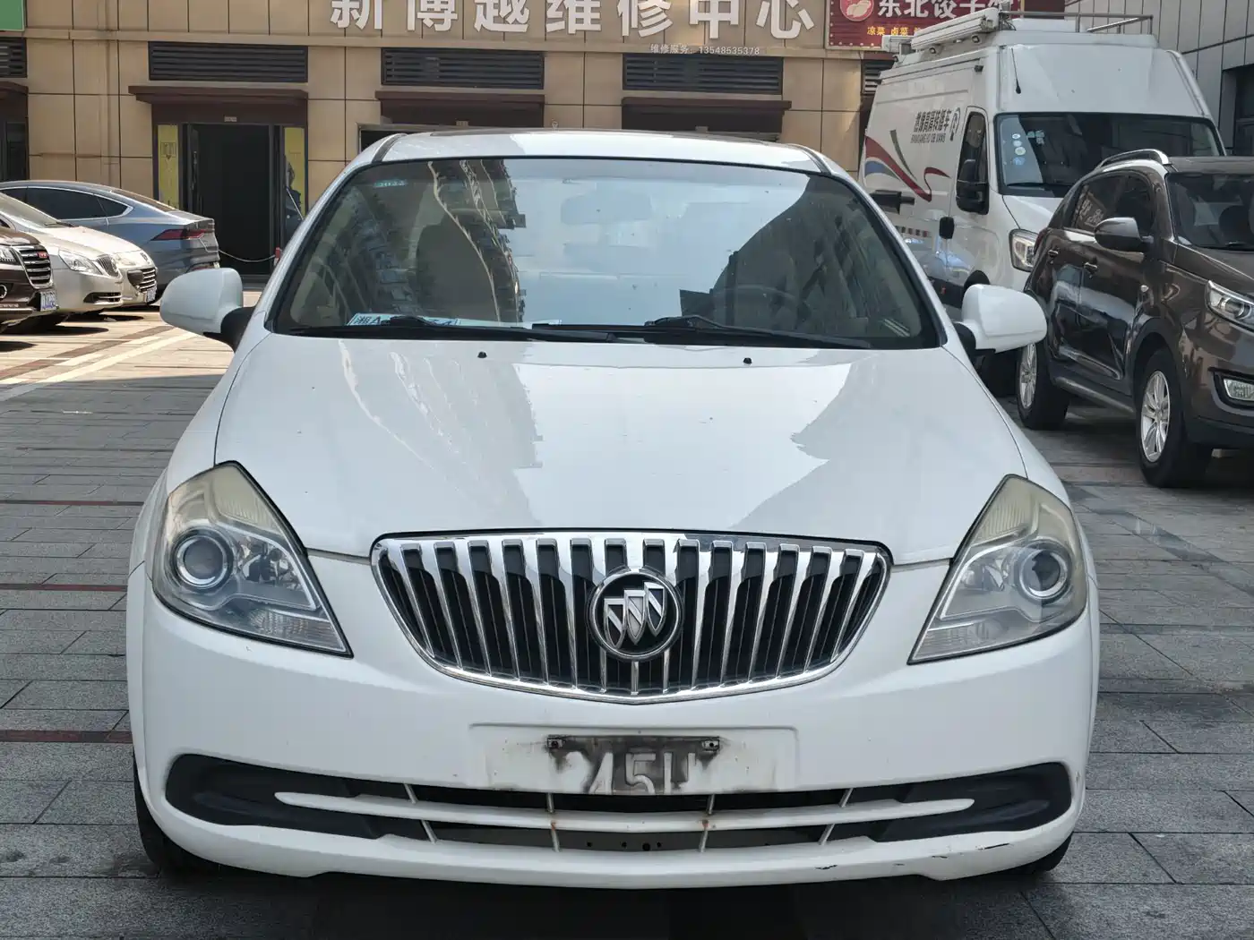 Photo 3 - Buick Excelle
