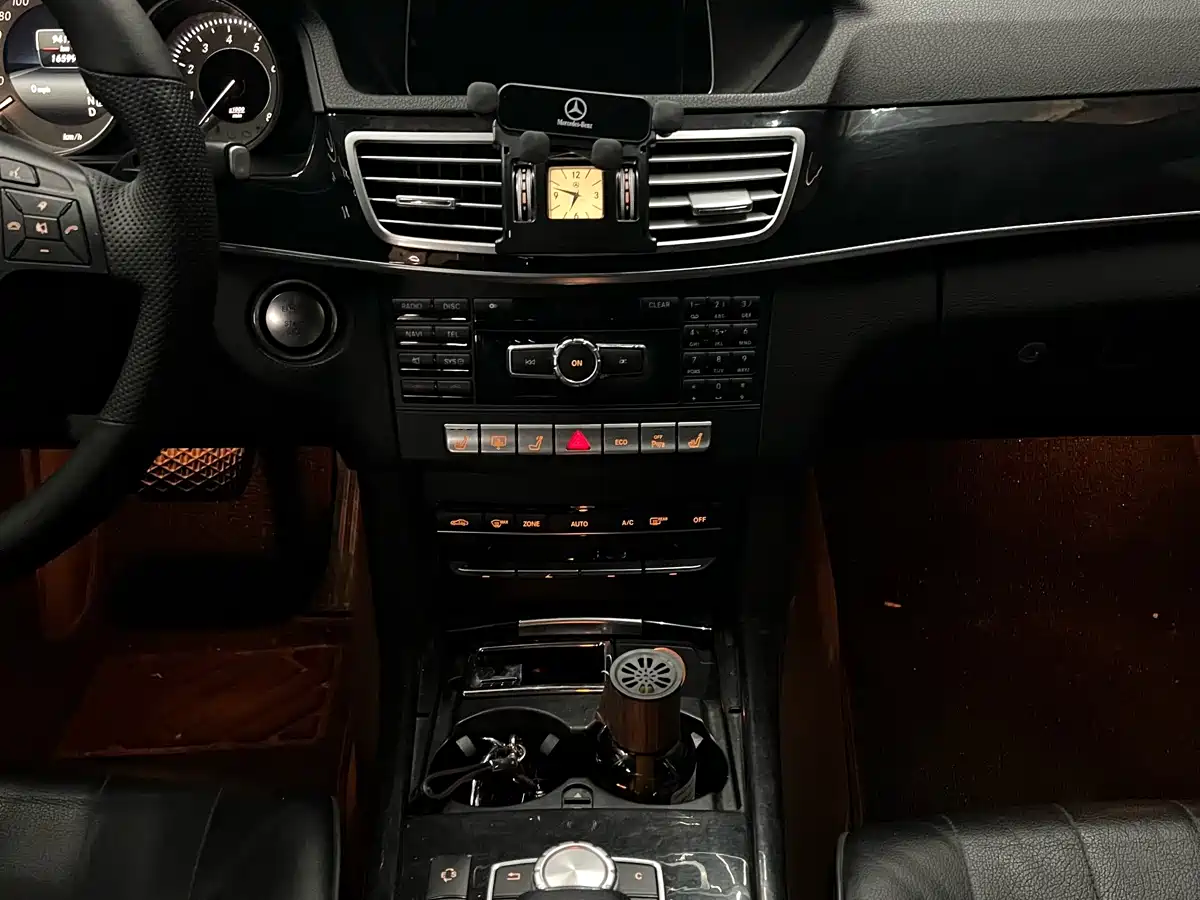 Mercedes-Benz E-Class 2015 E 260 L Sport Luxury фото 6