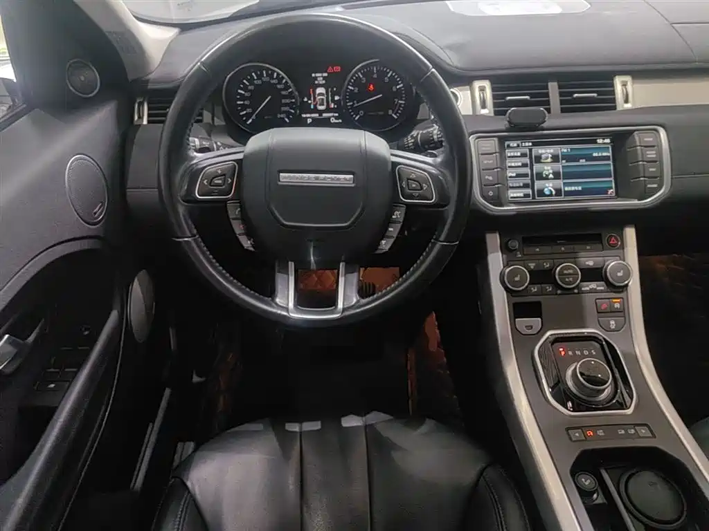 Land Rover Range Rover Evoque 2015 2.0T 5-Door Intelligent Edition фото 11