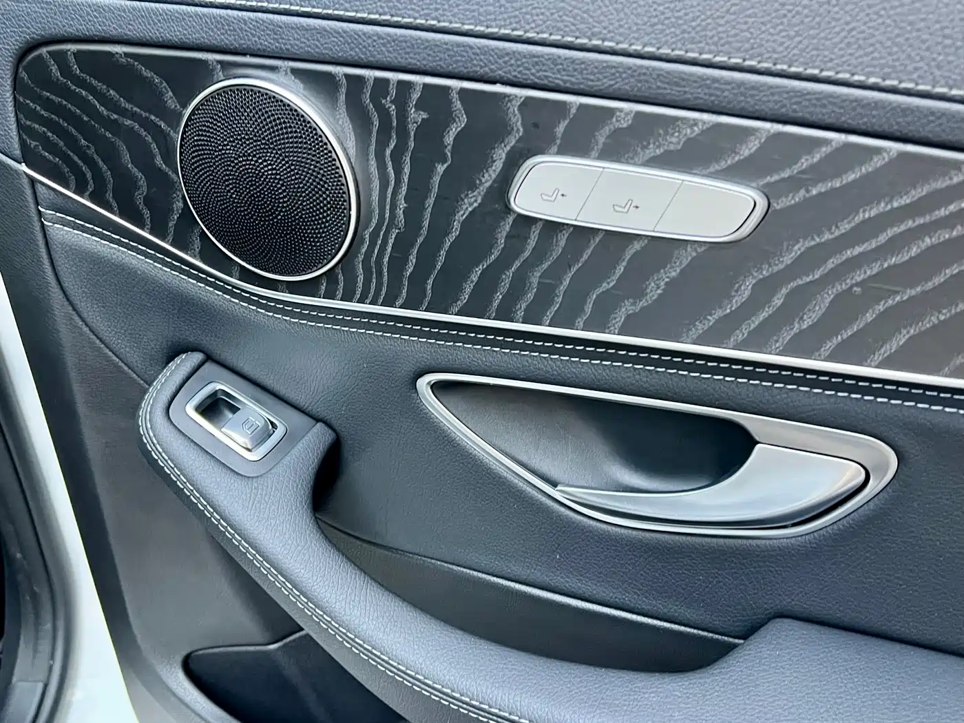 Mercedes-Benz C-Class 2017 Facelift C 200 L Sport Edition фото 27
