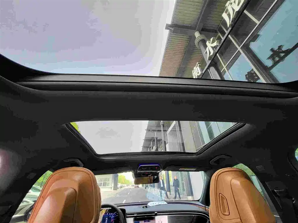 Mercedes-Benz E-Class 2024 Model E 300 L Luxury фото 17