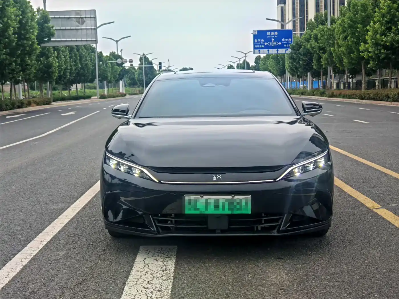 BYD Han 2025 DM-i 125KM Comfort фото 2