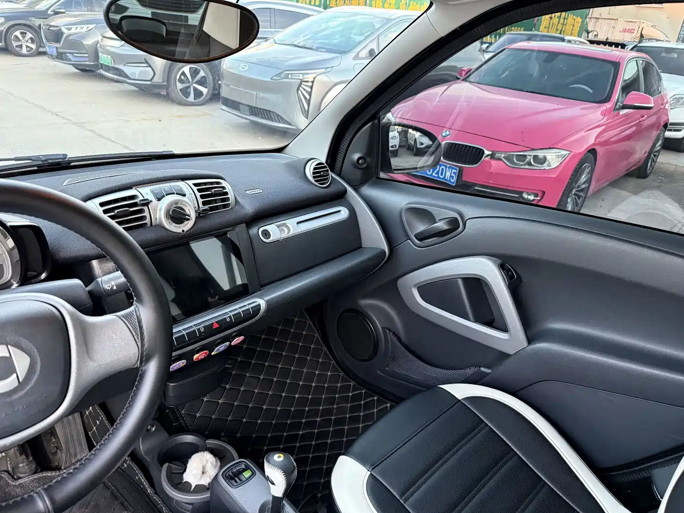 smart fortwo 2013 2013 1.0 MHD New Year Special Edition