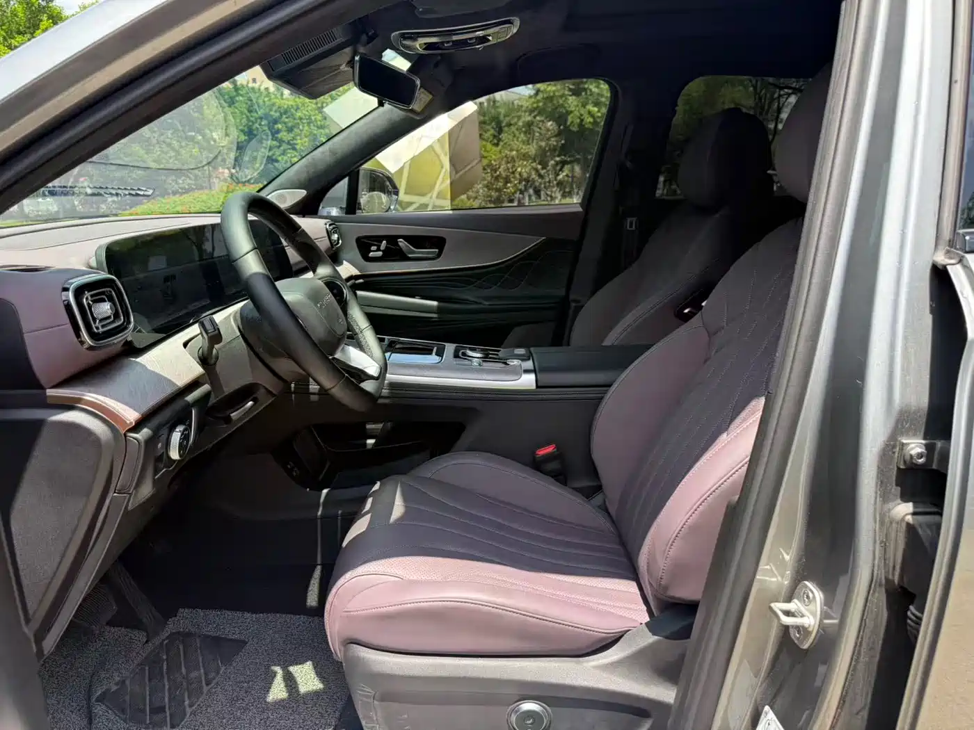Chery Tiggo 9 2025 2025 2.0T DCT 2WD Luxury Edition 7-Seater