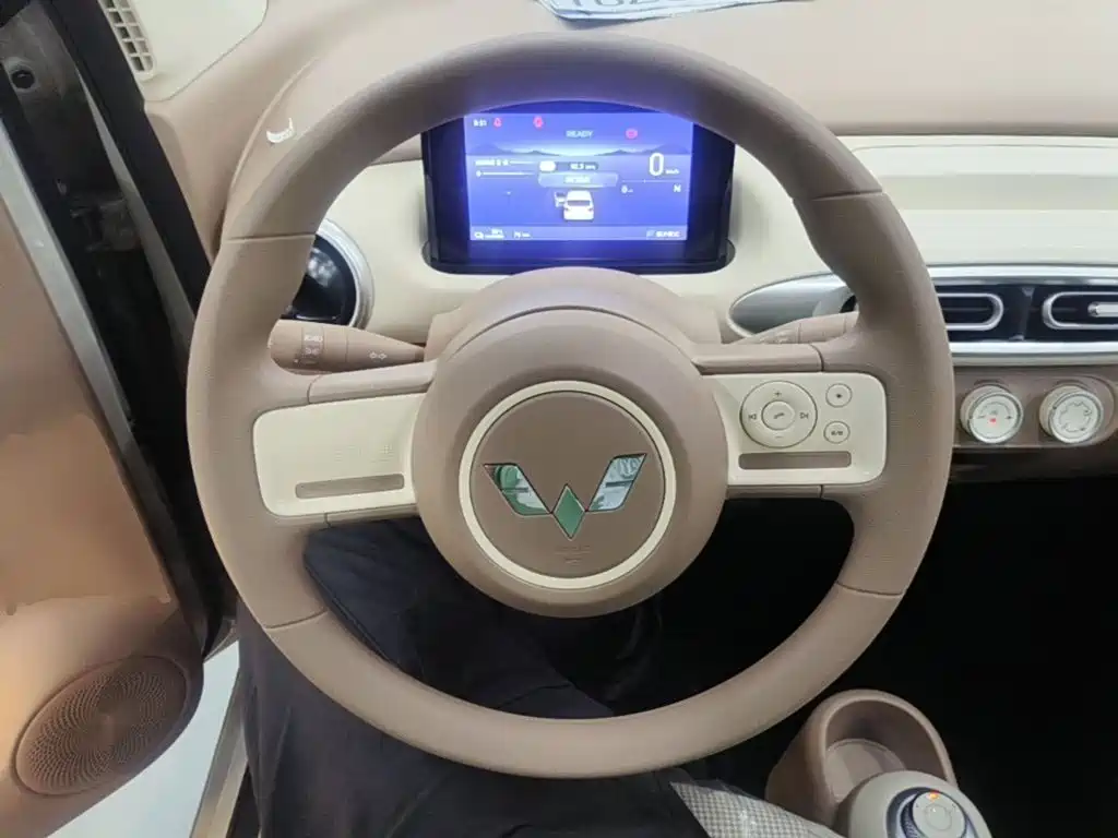Wuling Motors Hongguang MINIEV 2026 2025 4-Door Advanced