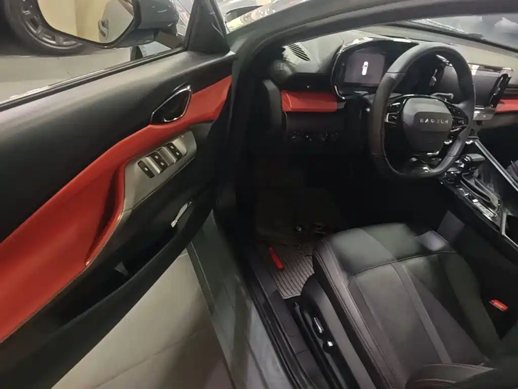 Baojun Valli 2022 2021 1.5T Dali Sky CVT Premium