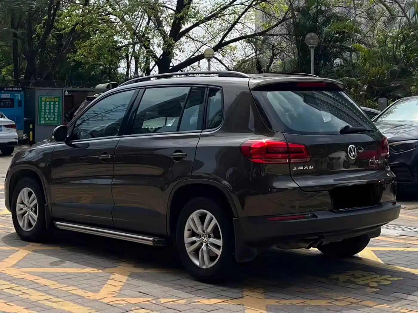 Volkswagen Tiguan 2015 1.8TSI Automatic 2WD Trendline фото 9