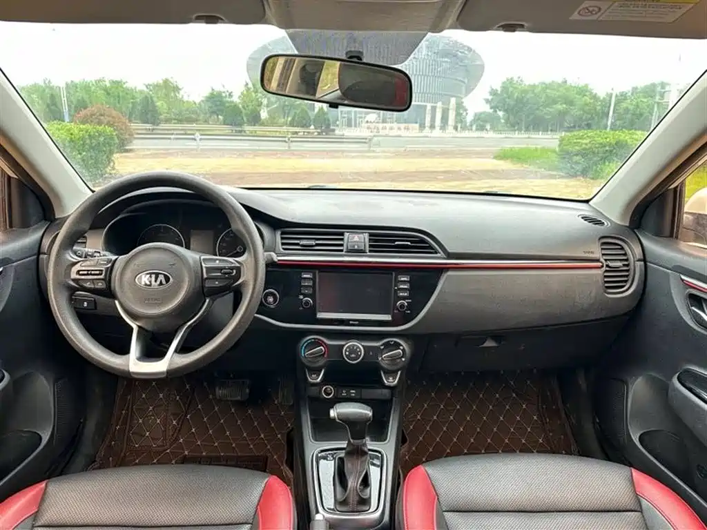 Kia KX CROSS 2017 1.4L AT GLS фото 9