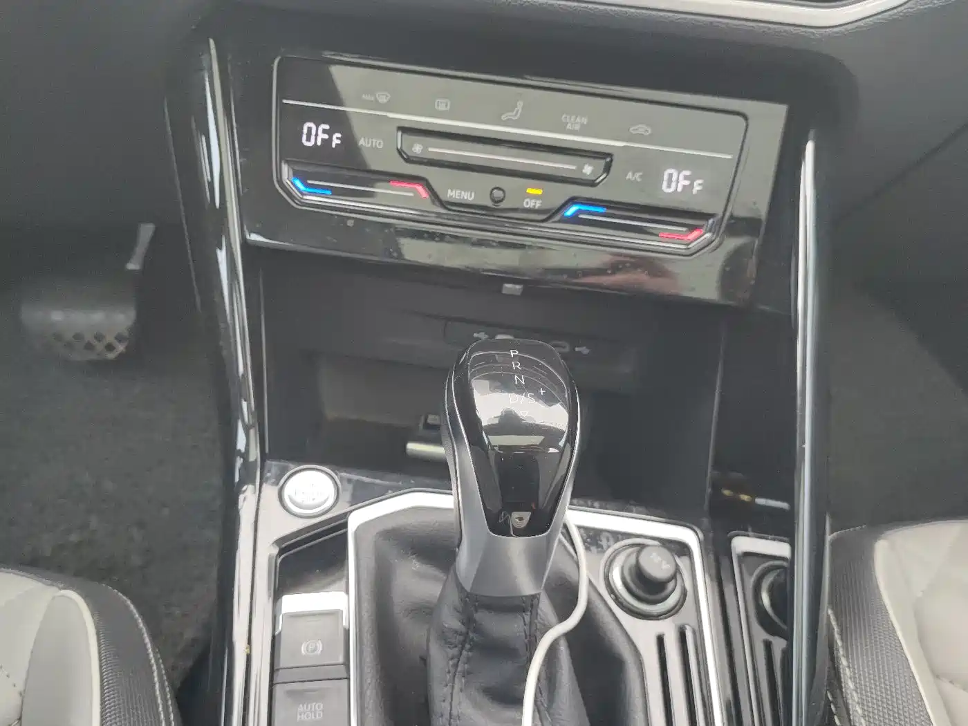 Volkswagen Tayron 2023 330TSI 2WD Luxury Plus Advanced Edition фото 13