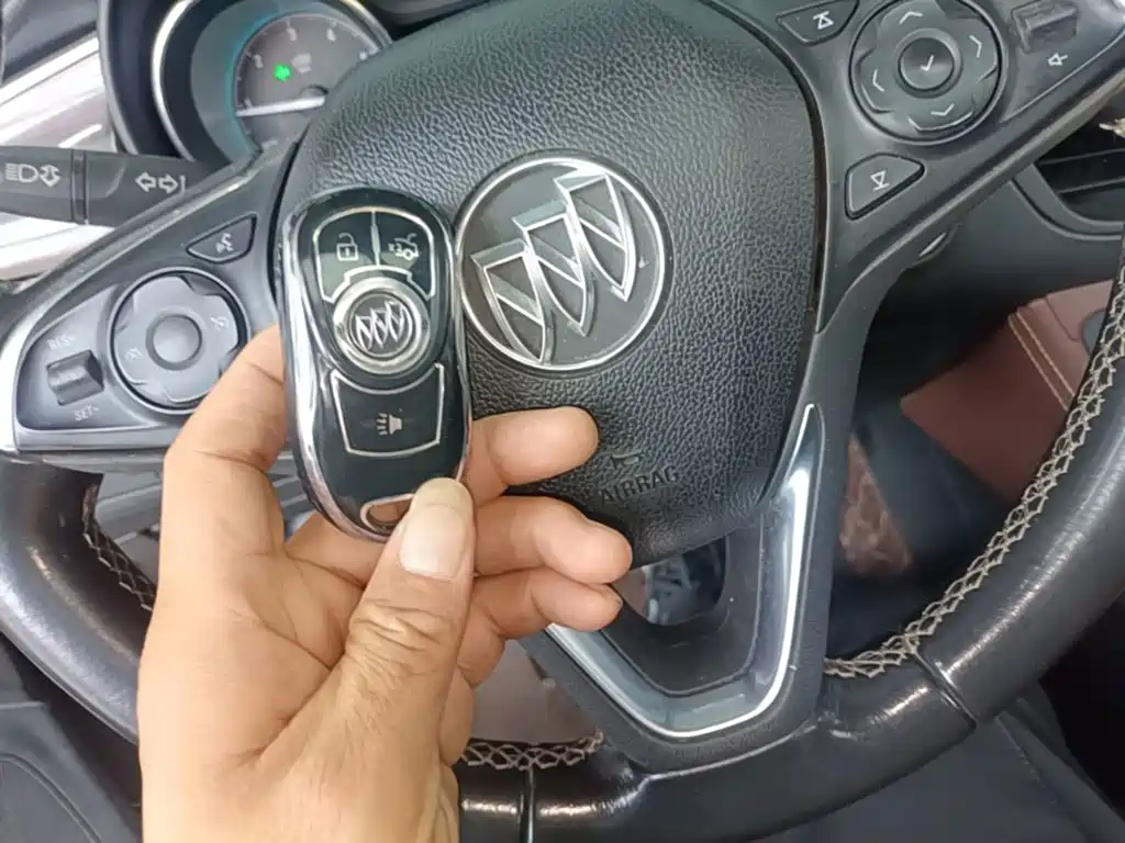 Фото 9 - Buick Envision Plus