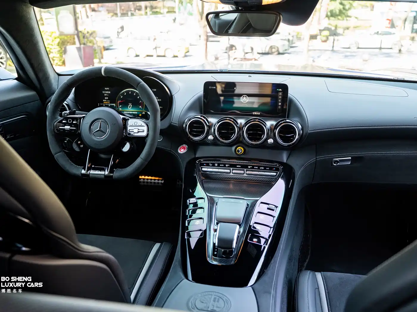 MERCEDES-BENZ AMG GT