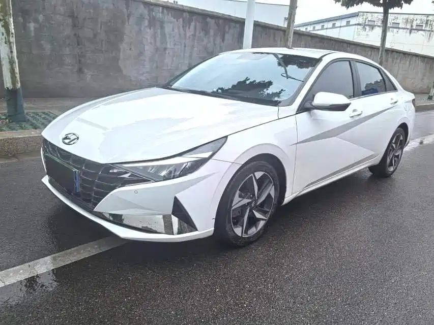 Hyundai Elantra 2022 1.5L CVT GLX Elite Edition