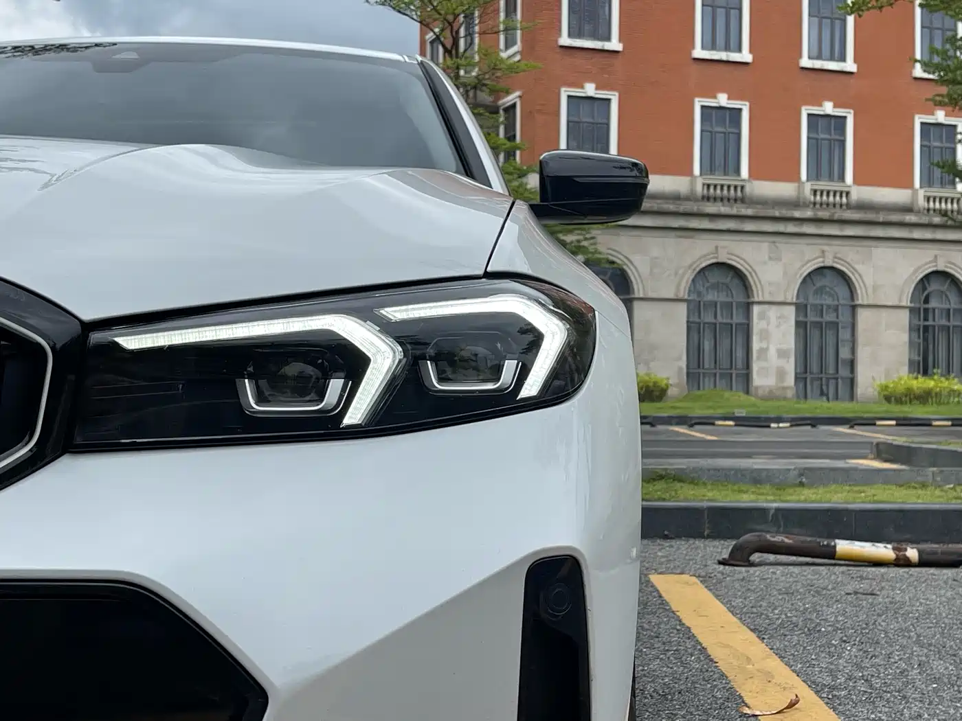 BMW 3-SERIES