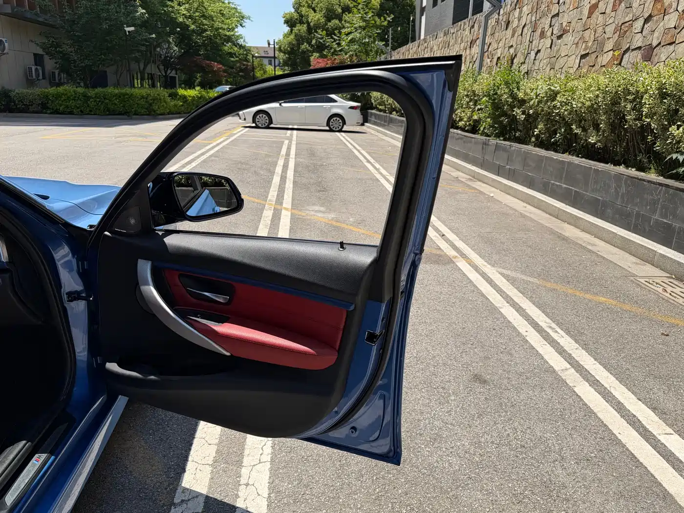 BMW 3 Series 2019 320i M Sport Package фото 11