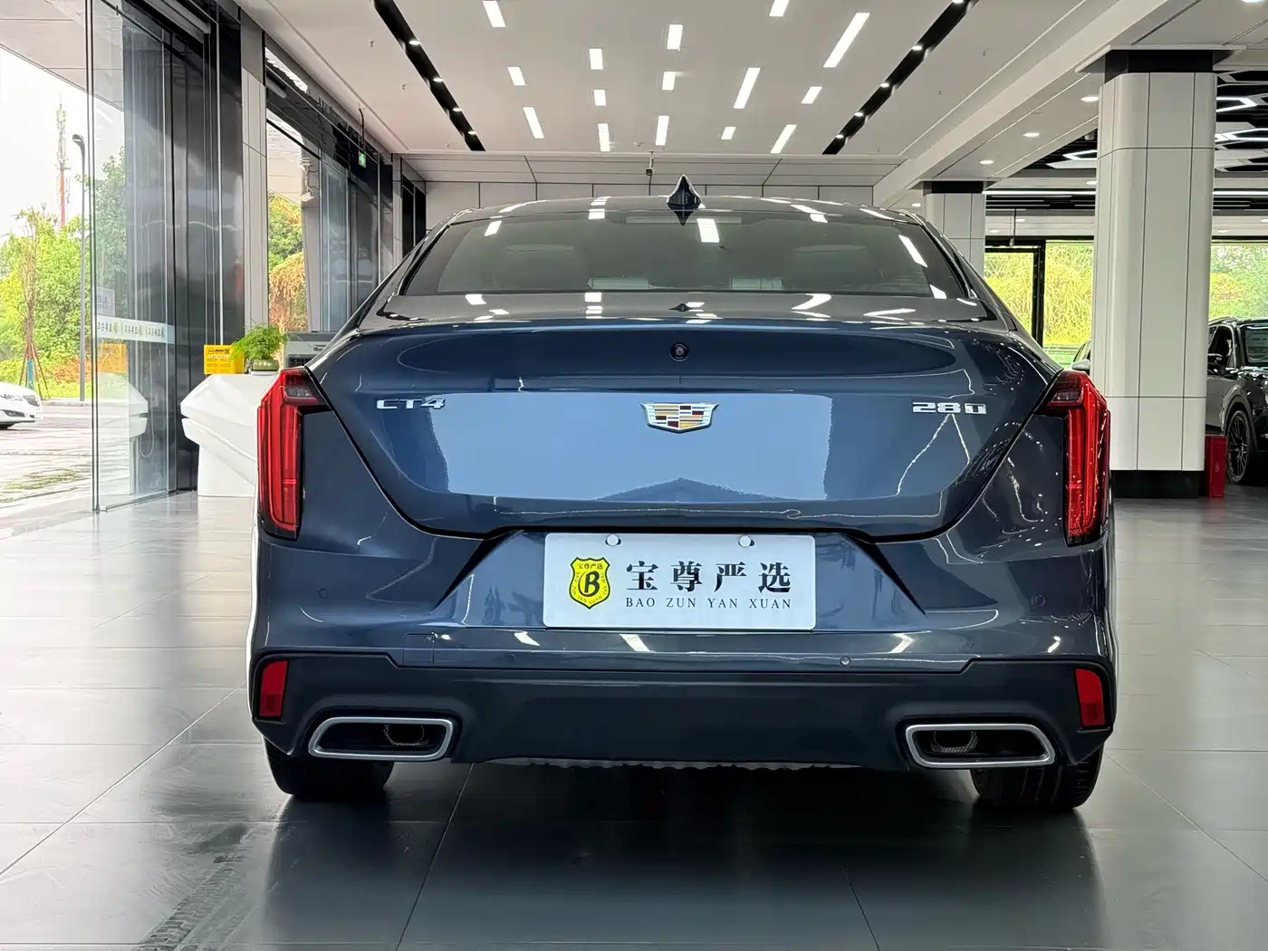 Cadillac CT4 2022 2021 28T Luxury Model