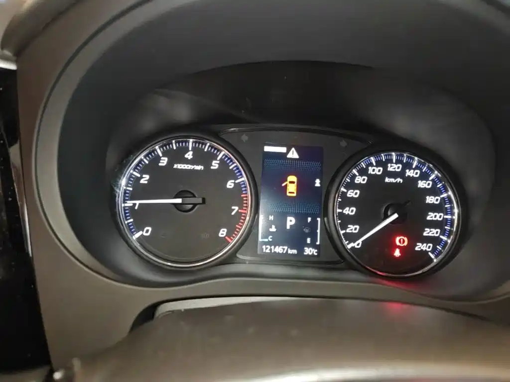 Mitsubishi Outlander (Import) 2014 2013 2.4L 4WD Luxury Navigation 5-seater