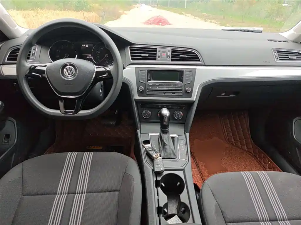 Volkswagen Lamando 2018 230TSI DSG Trend Edition фото 10