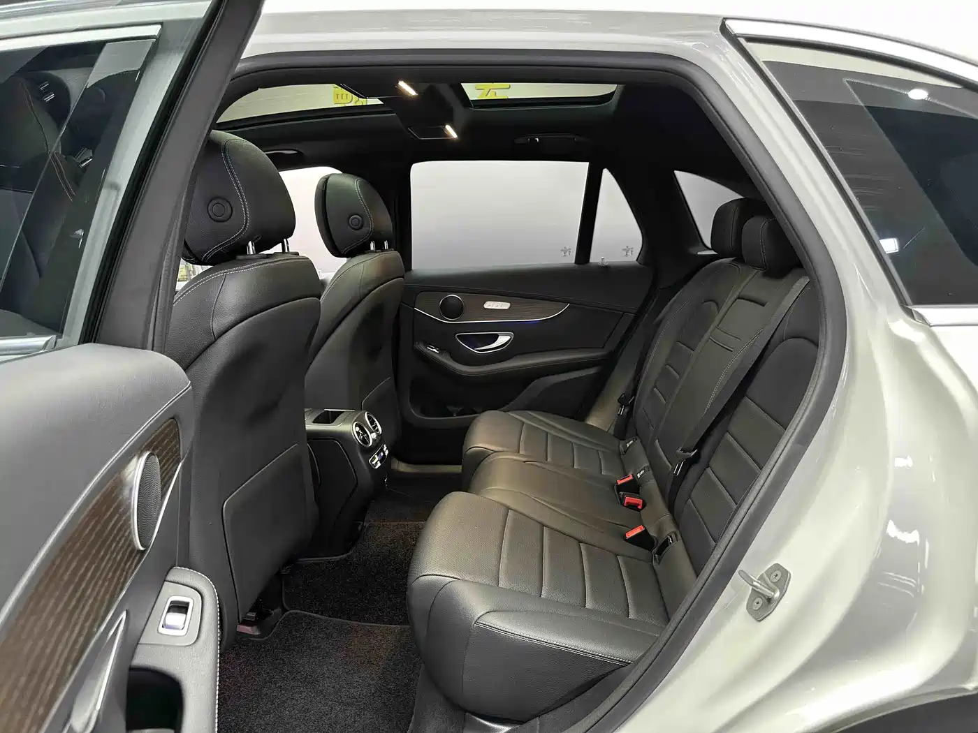 Mercedes-Benz GLC 2022 Facelift GLC 300 L 4MATIC Dynamic Collector's Edition фото 7