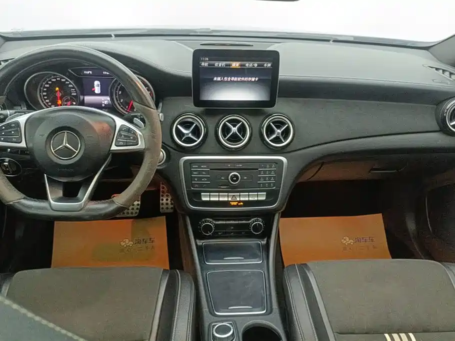 Mercedes-Benz A-Class (Import) 2017 A 200 Polar Limited Edition фото 12