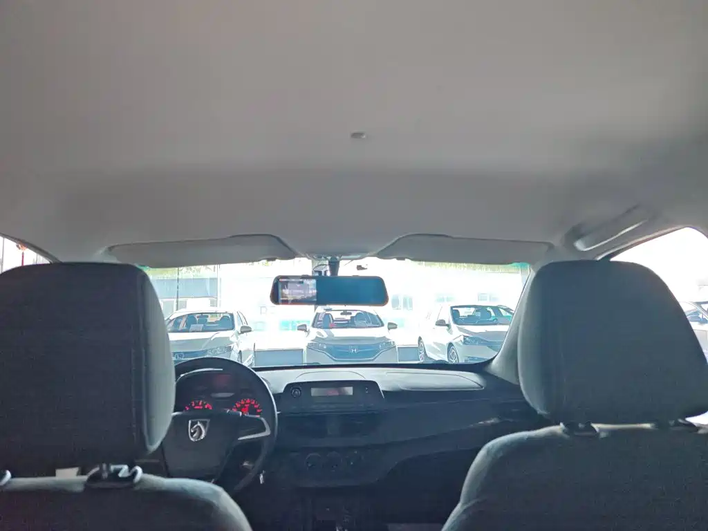 Baojun 310 2017 2016 1.2L Manual Comfort Model