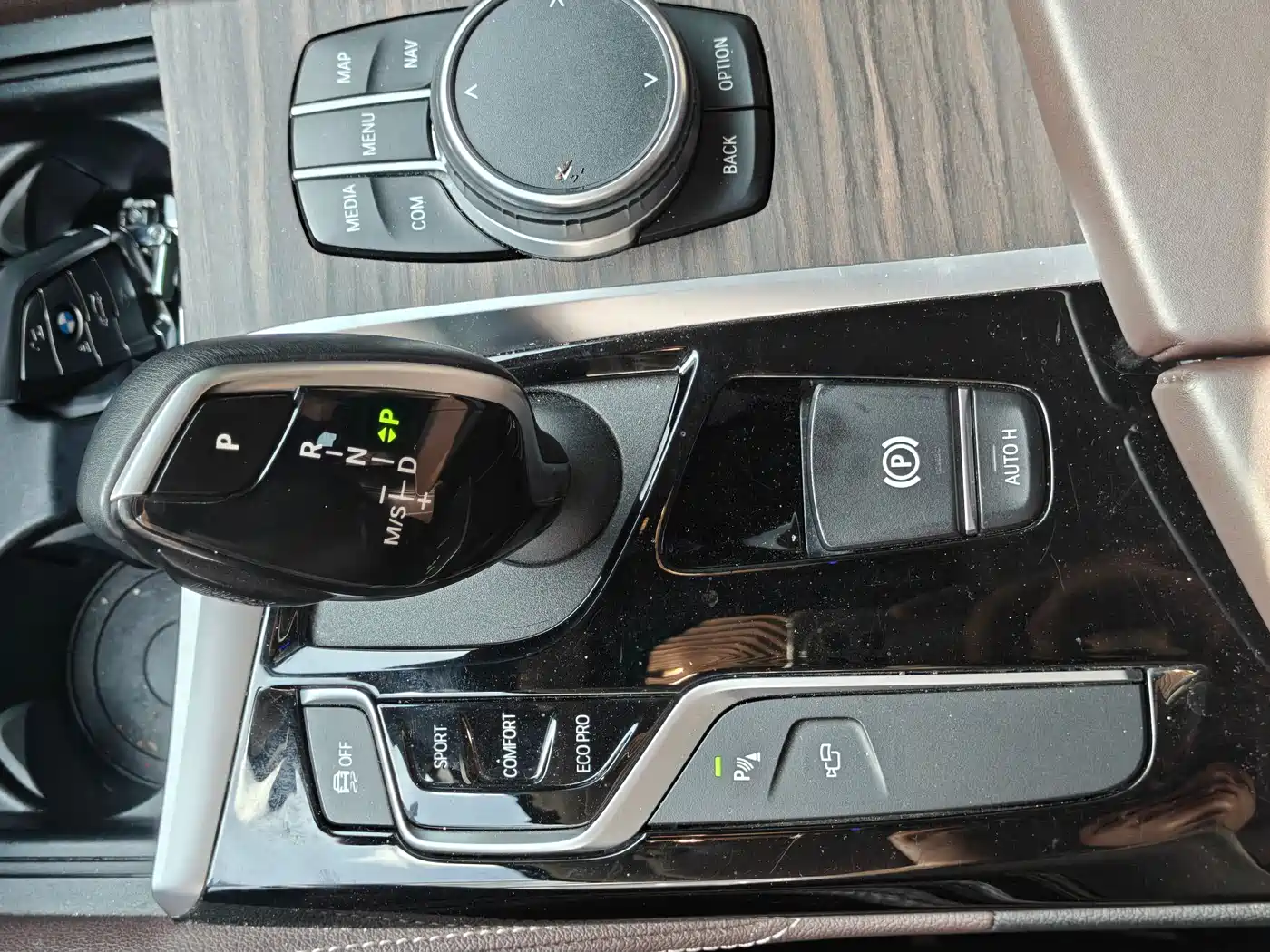 BMW 5 Series 2020 530Li Premium Luxury Package фото 14