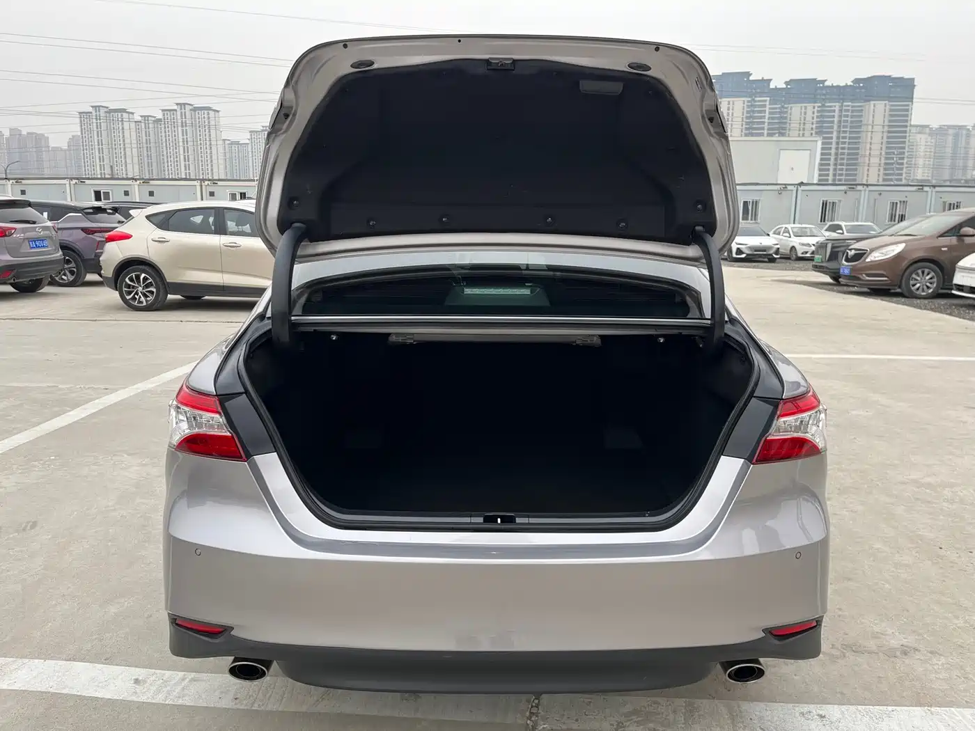 Toyota Camry 2023 2021 2.5G Luxury Edition