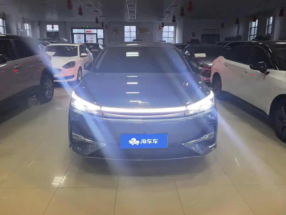 Geely Galaxy Galaxy A7 2025 2025 EM-i 150km Explorer+ Edition