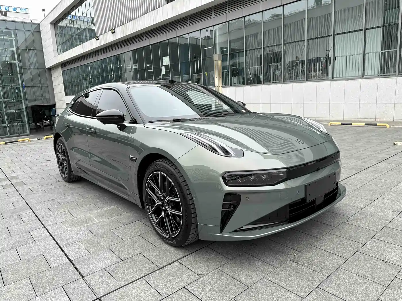 ZEEKR EXTREME KRYPTON 001