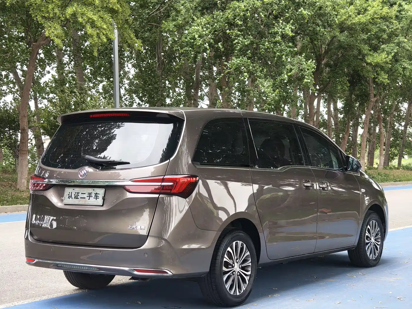 BUICK GL8