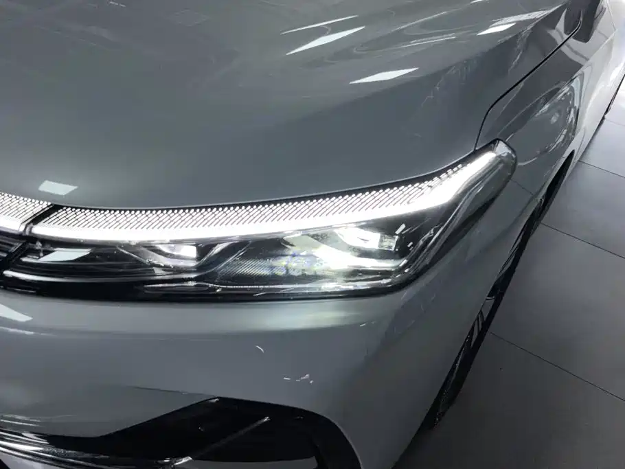 Geely Galaxy Galaxy A7 2025 2025 EM-i 150km Premium Edition
