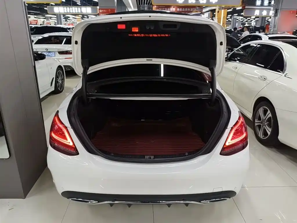 MERCEDES-BENZ CLASS C