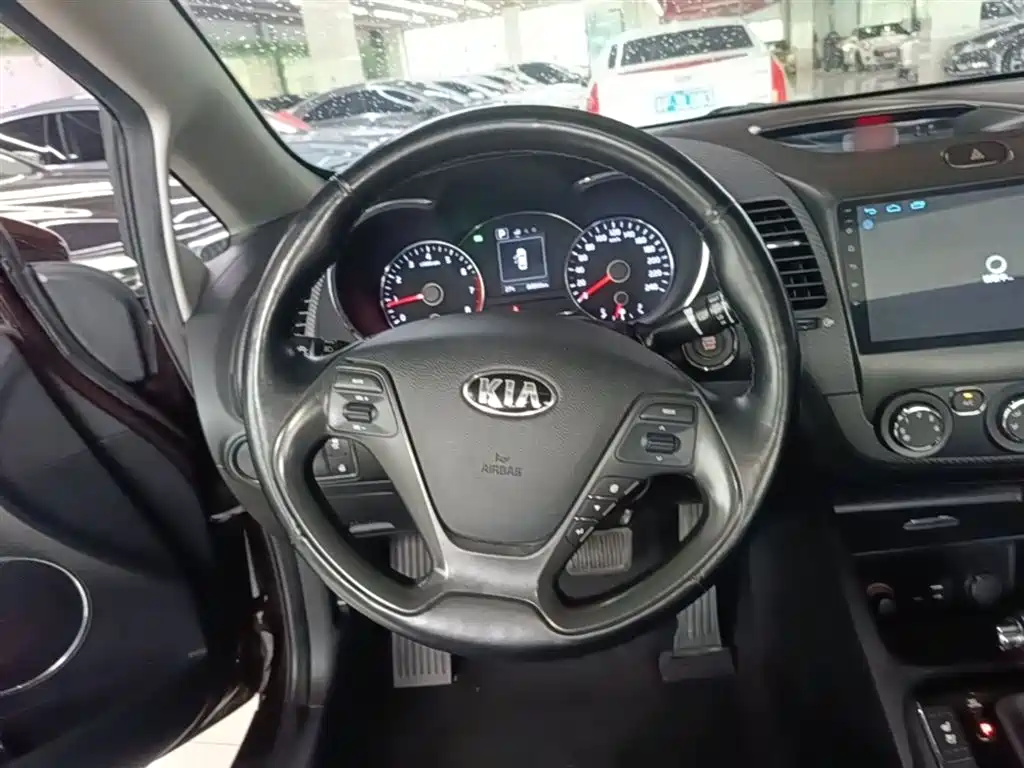 KIA K3