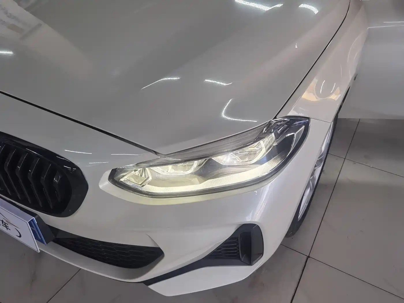BMW 1 Series 2023 120i M Sport Shadow Edition фото 23