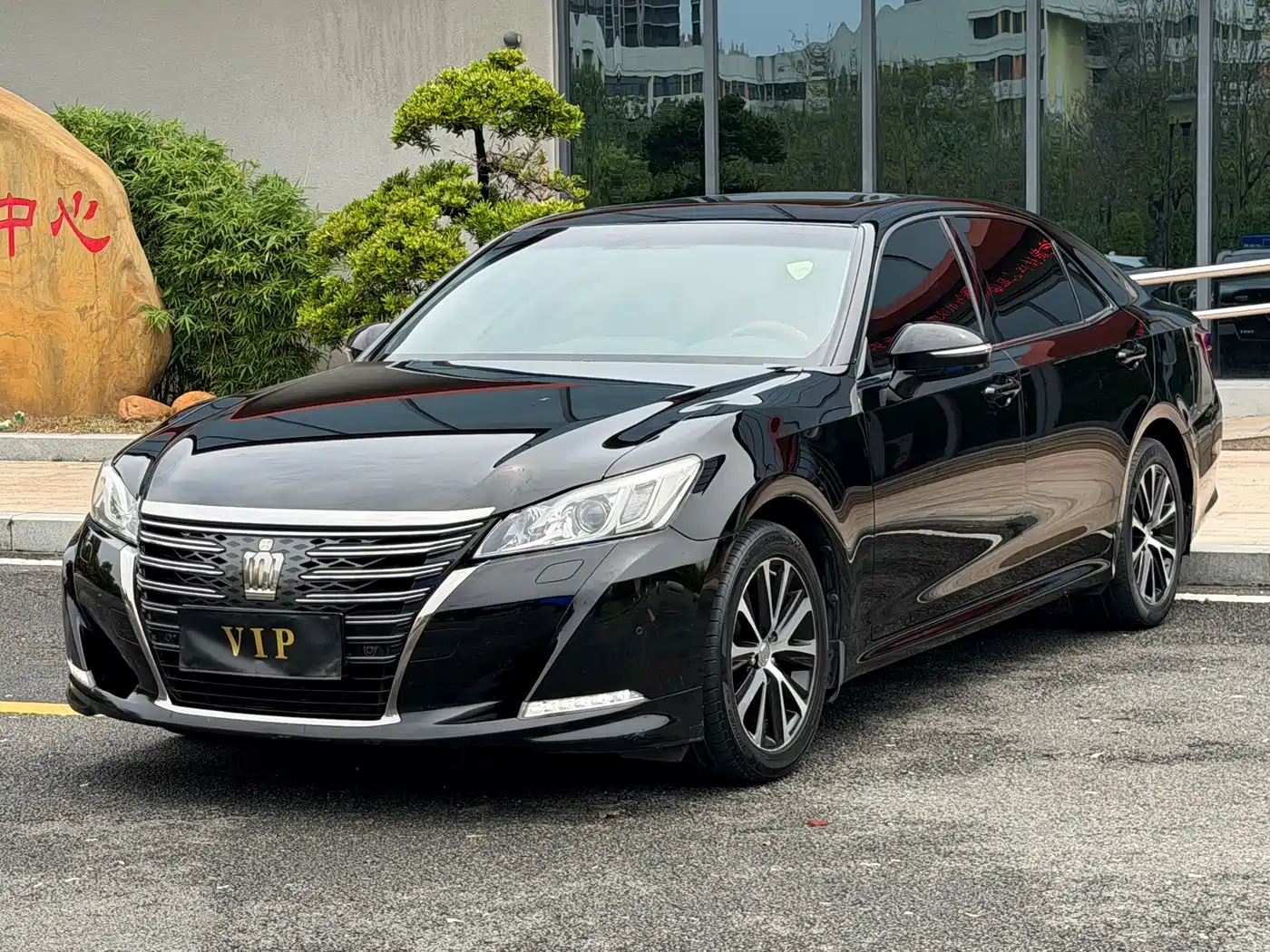Toyota Crown 2018 2.0T Fashion Edition